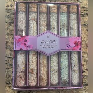 NEW Measurable Difference Bath Salts With Rose Petals
Set Of 6 Tubes